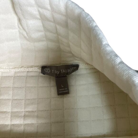 T by Talbots Quilted Mock Neck Snap Sweatshirt Large Off White Cozy Winter Cabin - Picture 11 of 12
